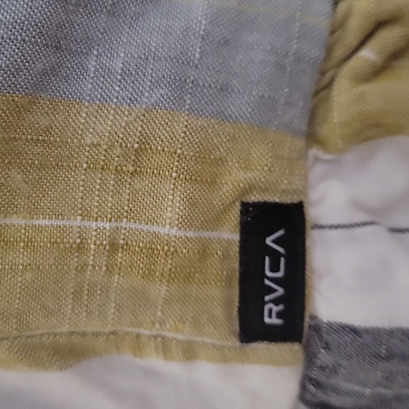 ☀️HOST PICK☀️ RVCA ruffled crop tank - Picture 4 of 6